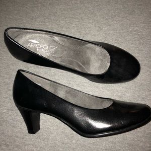 Black Pumps Size 7